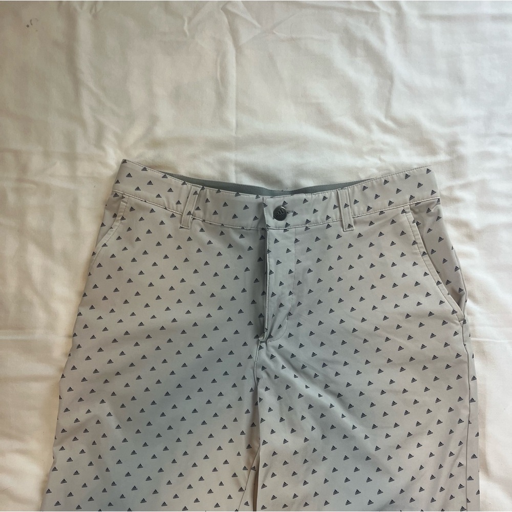 Adidas Golf Shorts Men's Size 30. Like New 93% Polyester 7% Spandex.